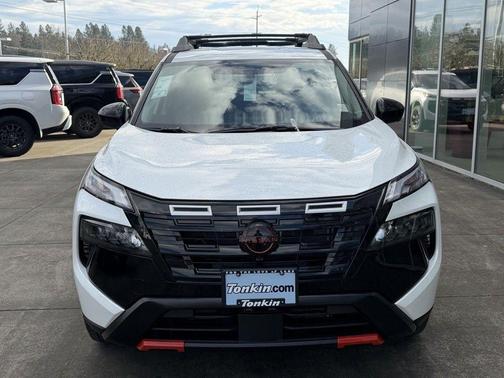 Everest White Pearl Tricoat 2026 Nissan Rogue Rock Creek