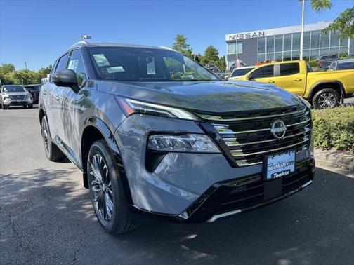 2025 Nissan Rogue Platinum