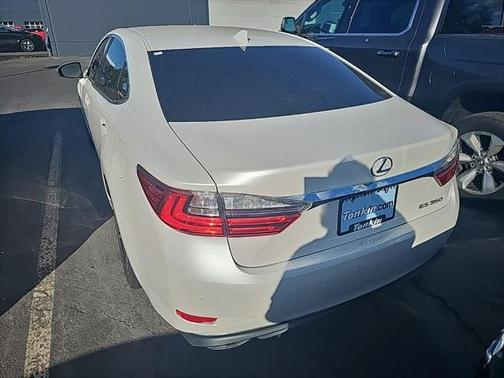 2017 Lexus ES 350 Base