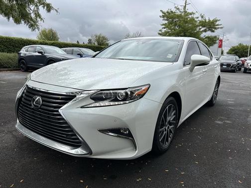 2017 Lexus ES 350 Base