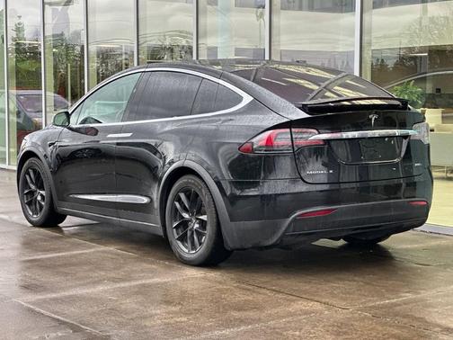 2018 Tesla Model X 