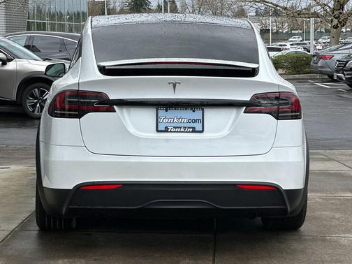 Pearl White Multi-Coat 2023 Tesla Model X Standard Range