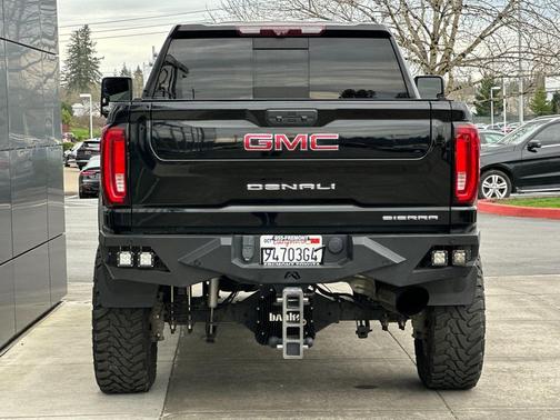 2020 GMC Sierra 2500 Denali