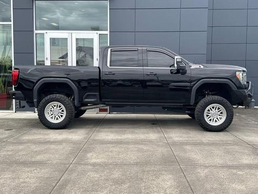2020 GMC Sierra 2500 Denali