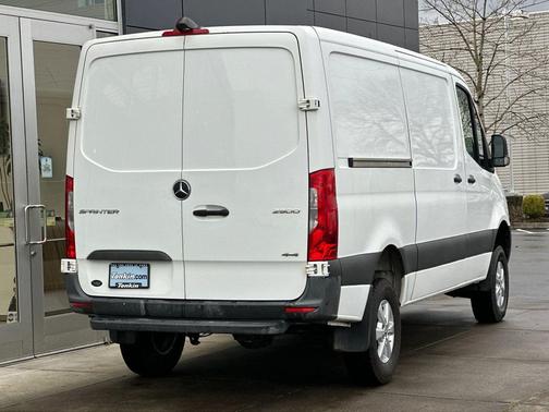 2020 Mercedes-Benz Sprinter 2500 Cargo 144 WB