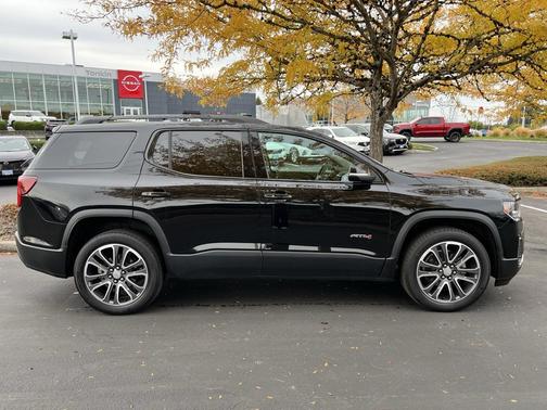 2020 GMC Acadia AWD AT4