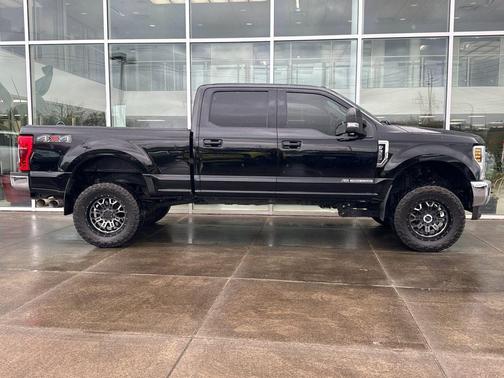 Shadow Black 2018 Ford F-350 Lariat