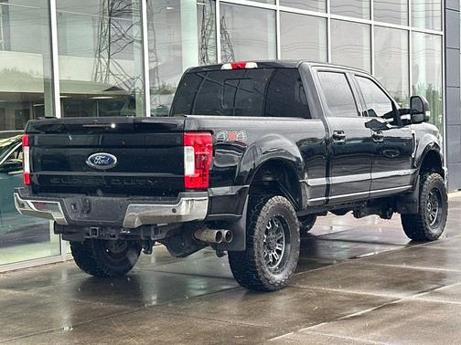Shadow Black 2018 Ford F-350 Lariat
