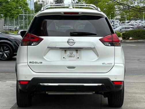 Pearl White 2020 Nissan Rogue SL