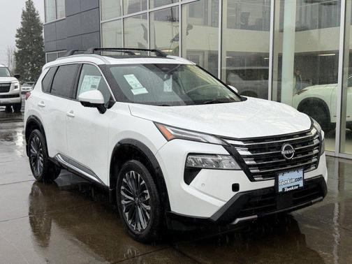 Everest White Pearl Tricoat 2026 Nissan Rogue Platinum