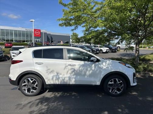 2022 Kia Sportage EX