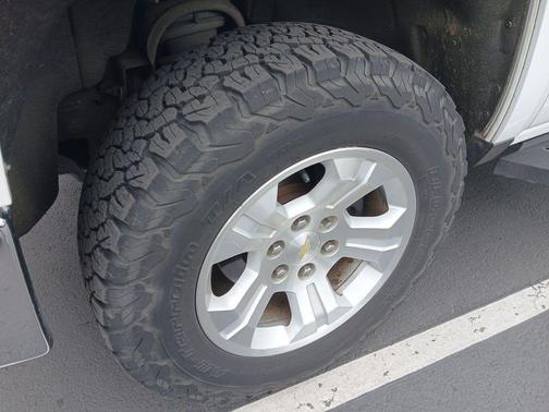 Summit White 2015 Chevrolet Silverado 1500 2LT