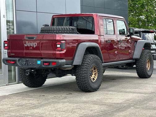 Snazzberry Pearlcoat 2021 Jeep Gladiator Rubicon