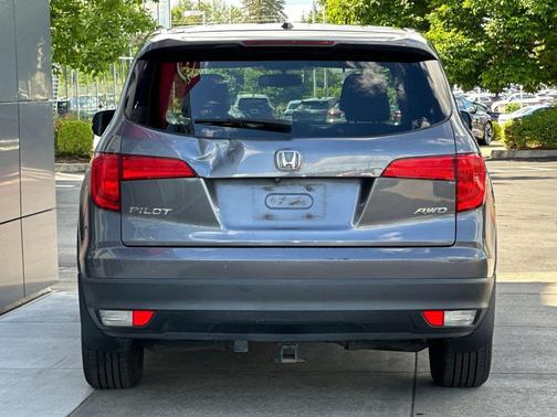 Modern Steel Metallic 2016 Honda Pilot EX-L