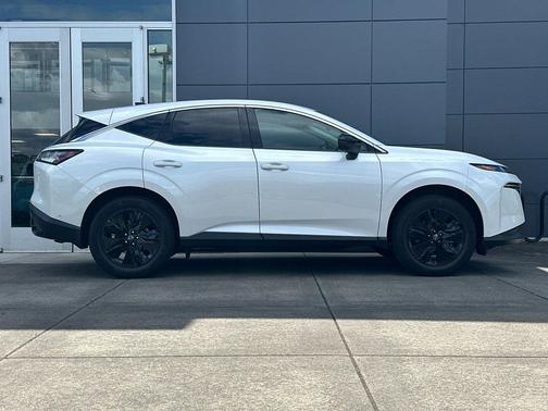 Everest White Pearl Tricoat 2025 Nissan Murano SV