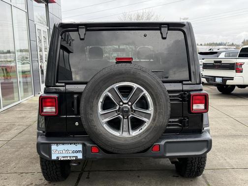 2020 Jeep Wrangler Unlimited Sahara