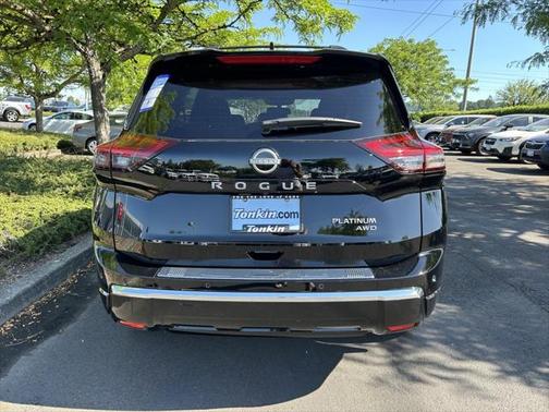 2025 Nissan Rogue Platinum
