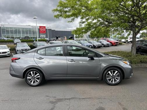 2023 Nissan Versa 1.6 SV