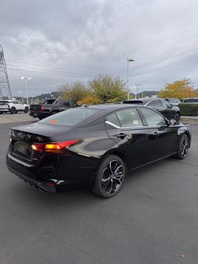 2023 Nissan Altima SR Intelligent AWD