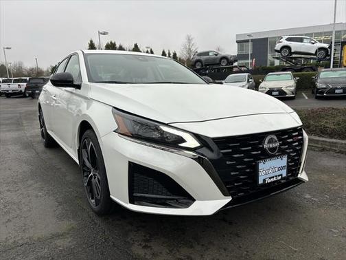 2025 Nissan Altima SR AWD
