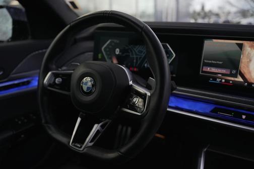 2024 BMW 740 740i