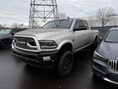 2018 RAM 2500 Laramie Crew Cab 4x4 6'4' Box