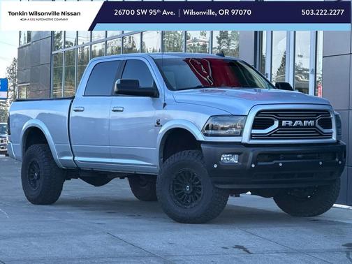 2018 RAM 2500 Laramie Crew Cab 4x4 6'4' Box