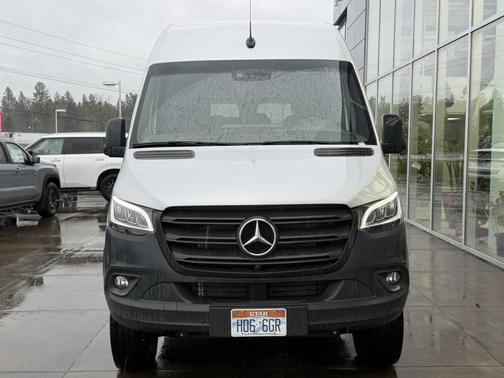 2024 Mercedes-Benz Sprinter 2500 Standard Roof