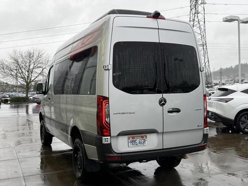 2024 Mercedes-Benz Sprinter 2500 Standard Roof