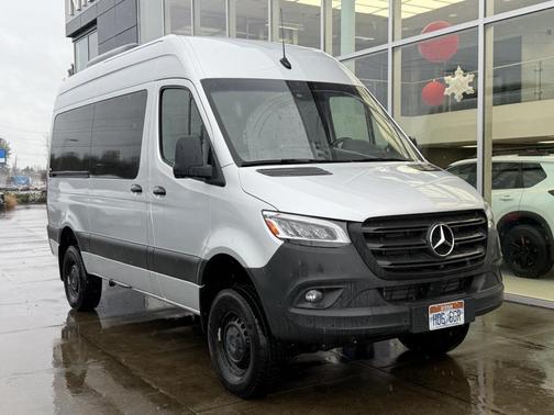 2024 Mercedes-Benz Sprinter 2500 Standard Roof