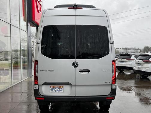 2024 Mercedes-Benz Sprinter 2500 Standard Roof