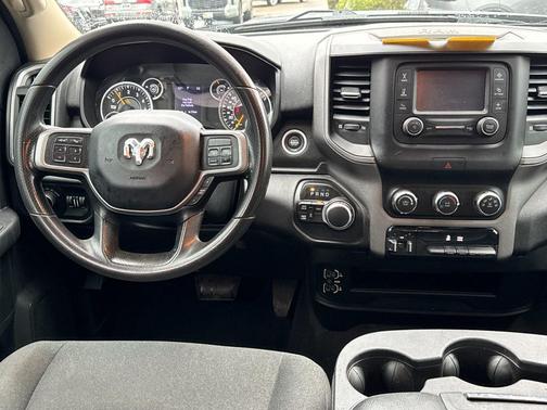 2020 RAM 2500 Tradesman Crew Cab 4x4 6'4' Box