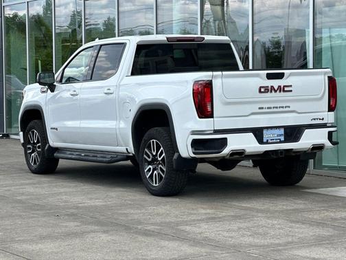 Summit White 2022 GMC Sierra 1500 AT4