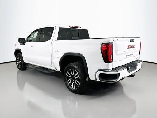 Summit White 2022 GMC Sierra 1500 AT4