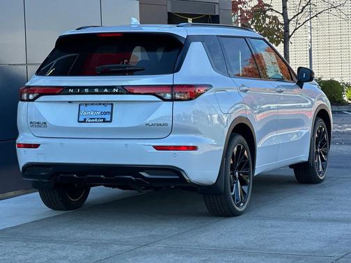 Alpine Frost 2026 Nissan Rogue Plug-In Hybrid Platinum