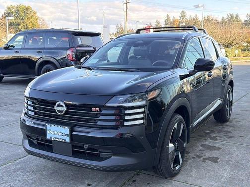 Super Black 2026 Nissan Kicks SR