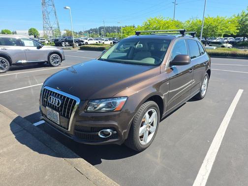 Teak Brown Metallic 2011 Audi Q5 Premium Plus