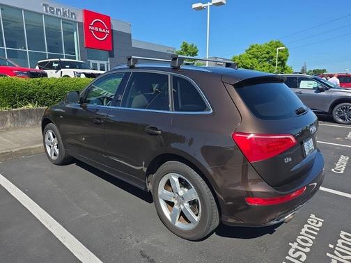 Teak Brown Metallic 2011 Audi Q5 Premium Plus