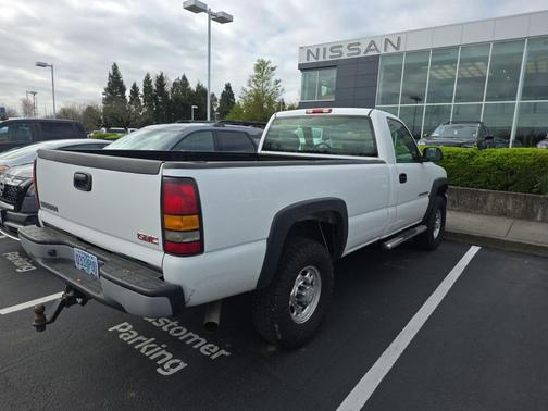 Olympic White 2005 GMC Sierra 2500 Work Truck