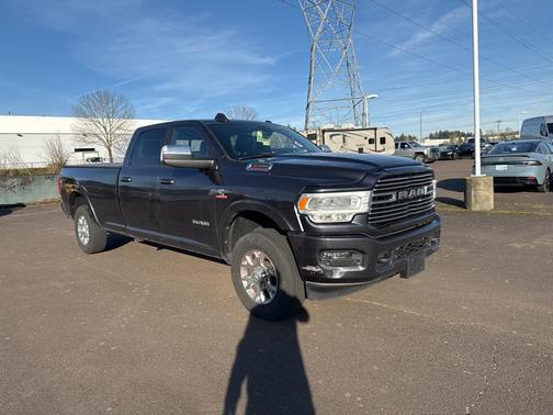 2020 RAM 3500 Laramie Crew Cab 4x4 8' Box