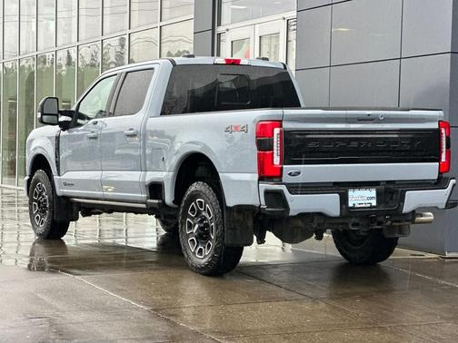 2025 Ford F-350 Platinum