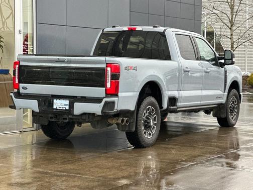 2025 Ford F-350 Platinum
