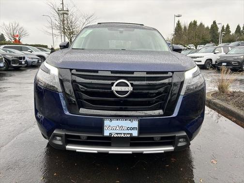 2025 Nissan Pathfinder Platinum 4WD