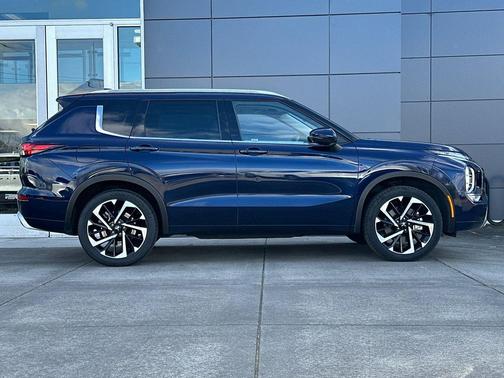 2023 Mitsubishi Outlander 