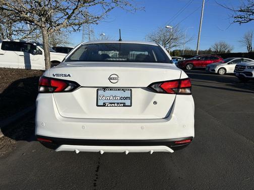 2025 Nissan Versa 1.6 S