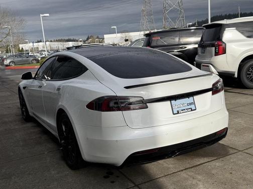 2022 Tesla Model S Base