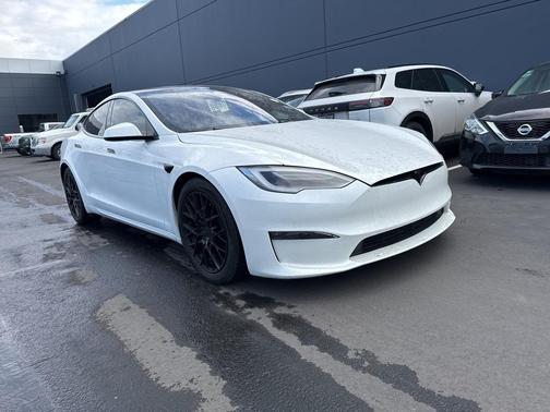 2022 Tesla Model S Base