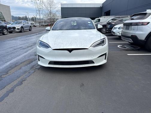2022 Tesla Model S Base