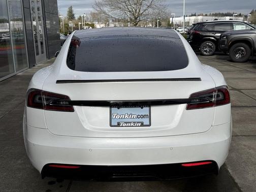 2022 Tesla Model S Base