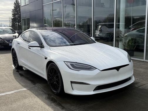2022 Tesla Model S Base